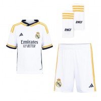 Camiseta Real Madrid Antonio Rudiger #22 Primera Equipación Replica 2023-24 para niños mangas cortas (+ Pantalones cortos)
